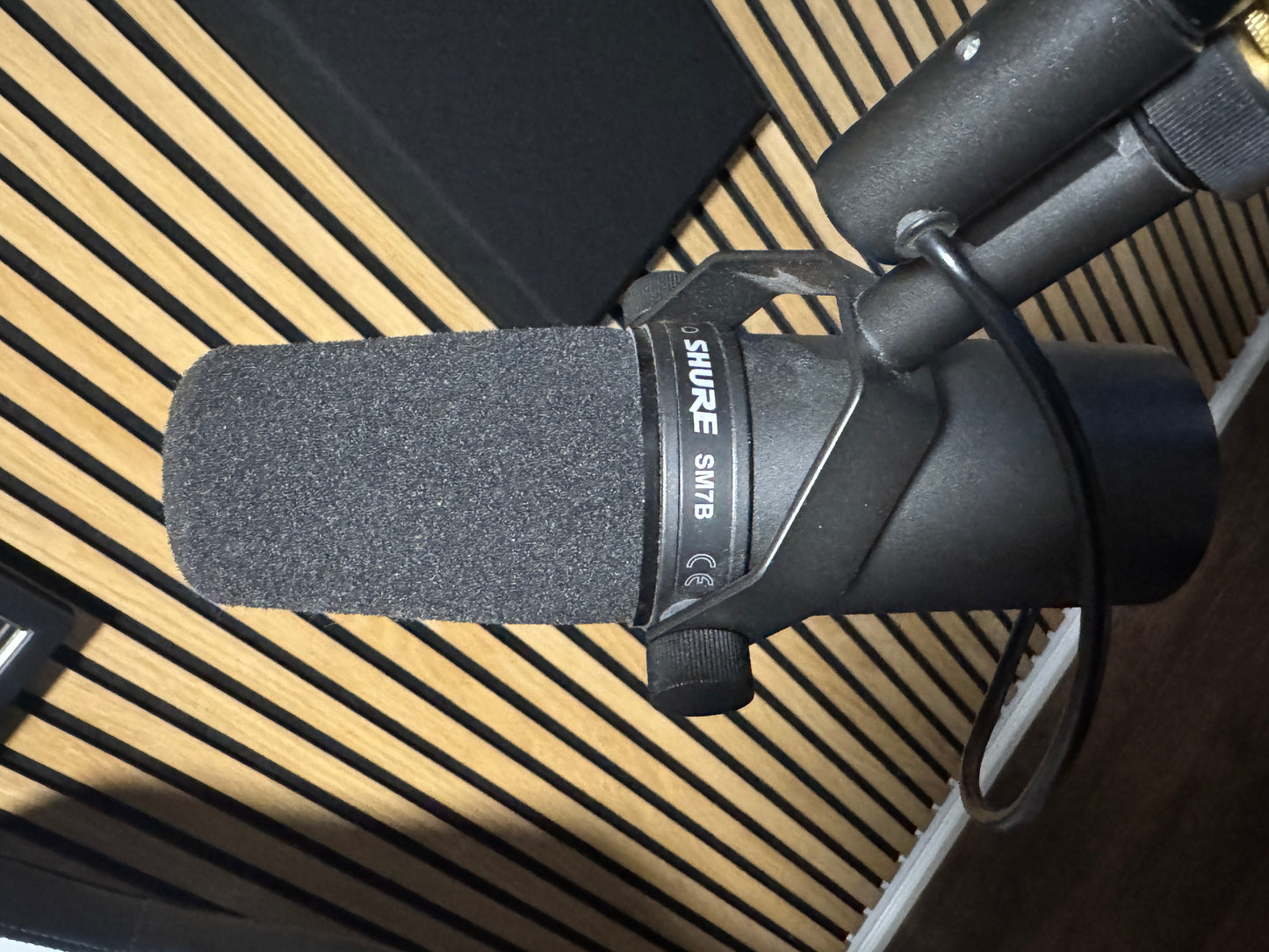 Autographed Shure SM7B Mic + Cloud Lifter Bundle