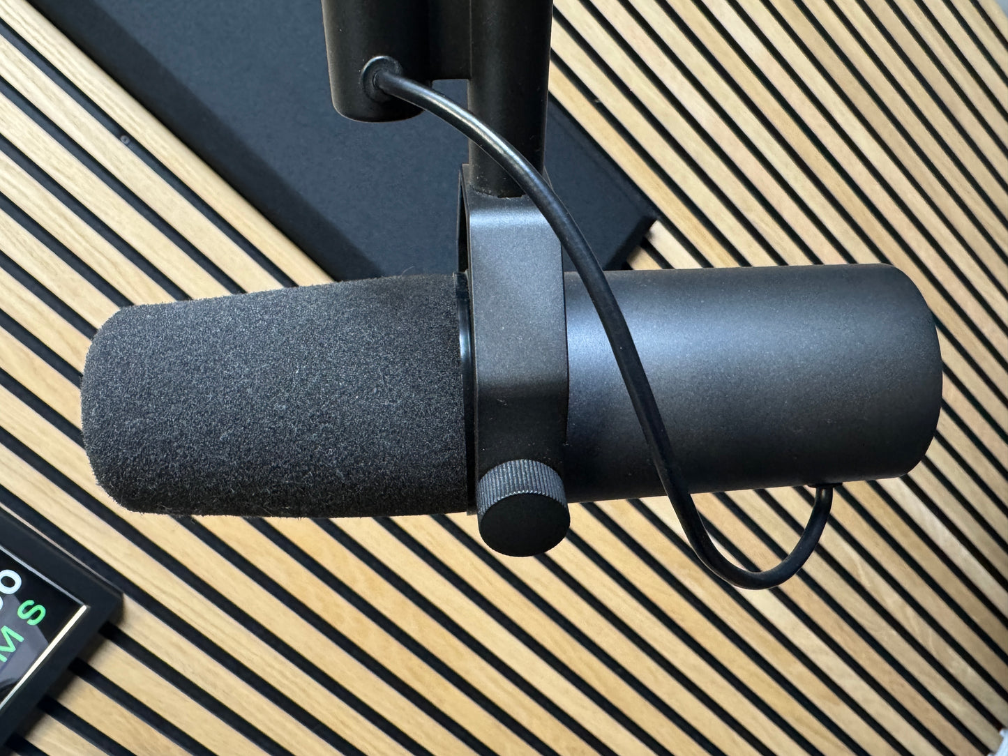 Autographed Shure SM7B Mic + Cloud Lifter Bundle